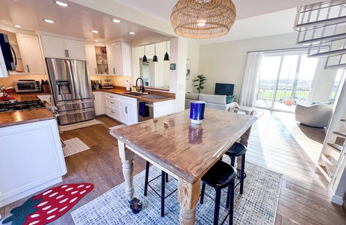 Oxnard Shores Condo | Luxury Ocean View 3-bedroom condo in Oxnard