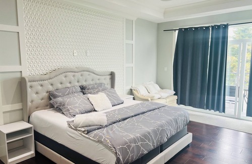 Regional District of Nanaimo House | Luxury Ocean view house