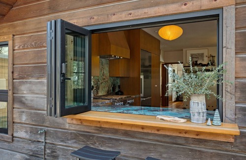 Summerland House | Luxury Ocean View Summerland House & Loft
