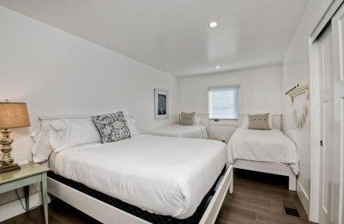 Carlsbad House | Luxury Ocean Views - 6 BR Home - Steps to Sand