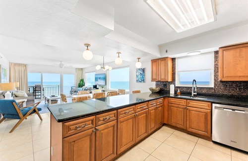 Satellite Beach Condo | Luxury Oceanfront Penthouse: Heated Pool + Hot Tub & Private Balconies 🌅