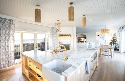 Kennebunk House | Luxury oceanfront 5 bedroom, 5.5 bath private dock overlooking Mothers Beach!