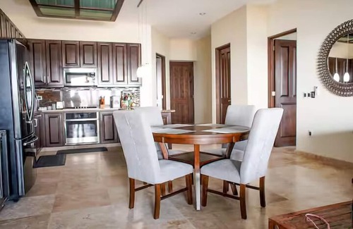 Cerritos Apartment | Luxury Oceanfront Condo on Cerritos Beach