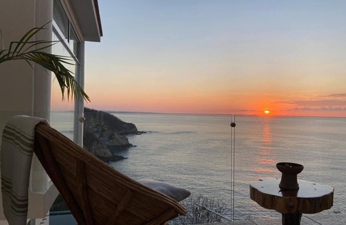 Puerto Angel House | LUXURY OCEANFRONT VILLA LA VITA E' BELLA
