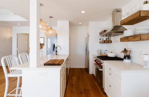 Rio del Mar Condo | LUXURY OCEANFRONT, Ocean Views! Walk to Rio del Mar Beach, Aptos