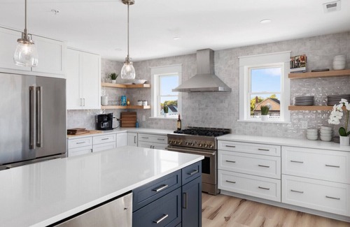 Cape May House | Luxury Oceanfront Penthouse with Sweeping View and Hot tub