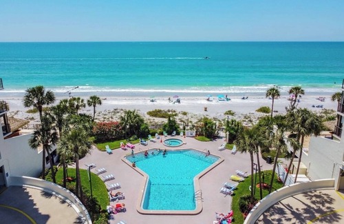 Madeira Beach Condo | Luxury Oceanfront Studio on Madeira Beach