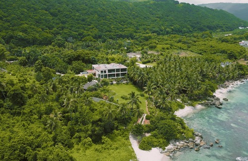 Barahona Villa | Luxury oceanfront villa in Barahona