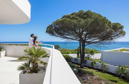Lagos Villa | Luxury oceanside villa with pool [L]