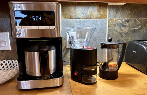 Ucluelet Condo | Luxury Oceanview Condo 3BD+Loft Deck Fireplaces 5 min to Beach & Trails