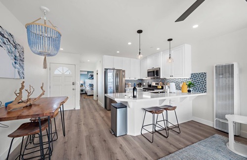 San Clemente Apartment | Luxury Oceanview Penthouse Retreat bikes 5starstay
