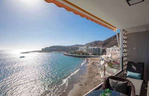 Patalavaca Apartment | Luxury on the beach with a spectacular view and breathtaking sunsets!