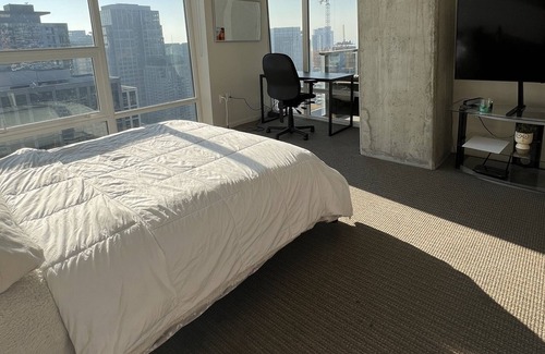 Broadway Apartment | Luxury one bedroom apartment