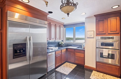 Osage Beach Condo | Luxury Ozark Penthouse: Amazing Views, 7 Bedrooms!