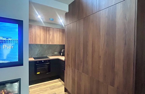 Penarth Apartment | Luxury Penarth Loft - Near Cardiff; Great for Entertainment and Sporting Events