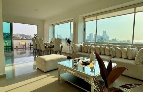 Cartagena Apartment | Luxury penthouse cerca al mar y centro historico