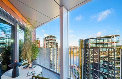 Nine Elms Apartment | Luxury Penthouse 2Bed 2Bath 2Balcony London Eye & River Views with GYM & AC & Incredible Rooftop View