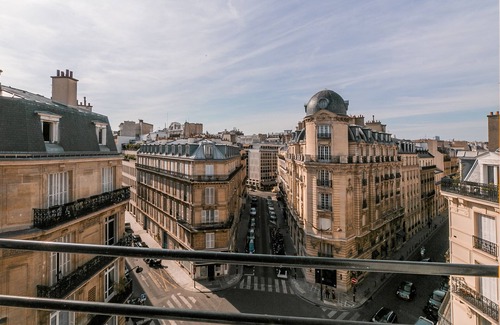 L'Europe Apartment | Luxury Penthouse apartment Paris with glass rooftop, 6/7 guests