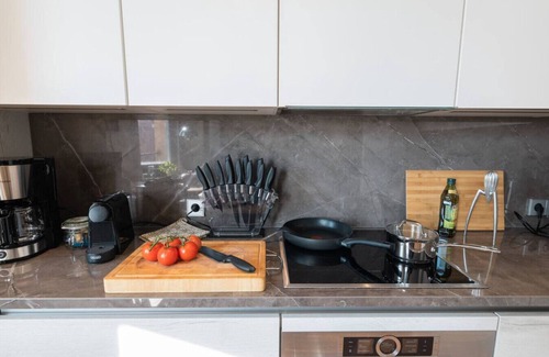 Punavuori Apartment | Luxury Penthouse | Sauna | Balcony | AirCon