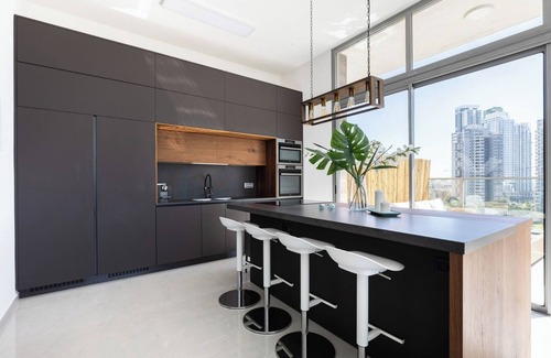 Bat Yam Apartment | Luxury Penthouse with Sea View in Bat Yam