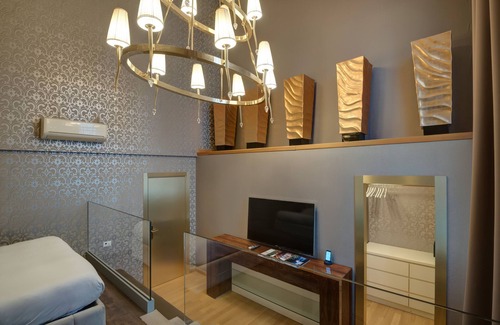 Rione II Trevi House | Luxury Penthouse with View