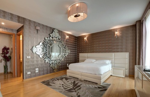 Rione II Trevi House | Luxury Penthouse with View