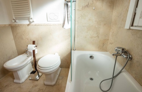 Rione II Trevi House | Luxury Penthouse with View