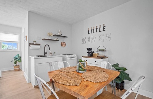 Sparta Apartment | Luxury pet-friendly remodeled cottage