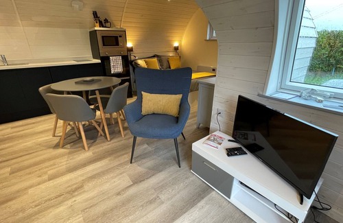 Llangadog Cabin | Luxury Pod with Hot tub and Large Private Garden