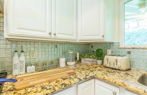 Glendora House | Luxury Pool Home in Glendora Foothills Retreat