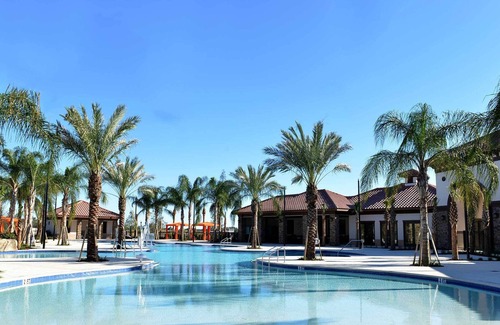 Loughman Resort | Luxury Pool Home - Resort - Be delighted