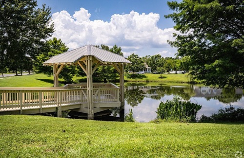 Tallahassee House | Luxury Private 1Br/ba in Upscale Community - Southwood