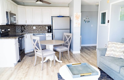 Fort Myers Beach Apartment | Luxury Private Beach Getaway with Breathtaking Views!