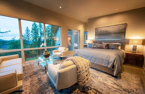 Olga House | Luxury, Private Home w/ Majestic Glacier Views, Close to Trails, Beaches, Lakes