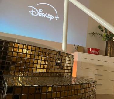 Bodegraven Apartment | Luxury Private Spa with golden bath, cinema and sauna