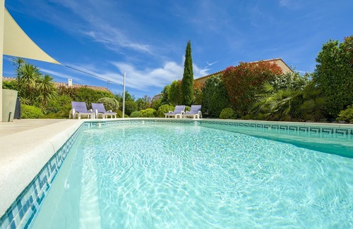 Fitou Villa | Luxury Private Villa; Heated Pool; Sea View; 10 min drive to sandy beaches, WiFi