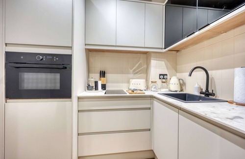 City Centre Glasgow Apartment | Luxury Refurbished City Retreat
