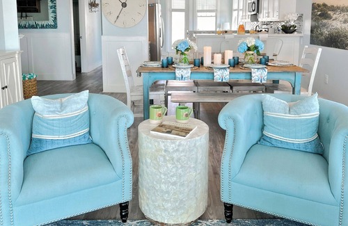 Red Fish Cove Condo | Luxury Renovated Beachfront Oasis