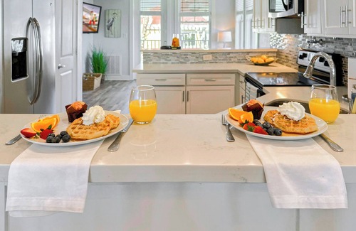 Red Fish Cove Condo | Luxury Renovated Beachfront Oasis