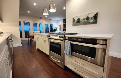 Central Carrollton Association House | Luxury renovation of historic shotgun home