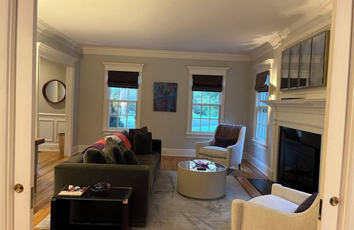 Ridgefield House | Luxury Retreat-5BR plus 3rd floor that sleeps 12 adults; 1 mile to town center