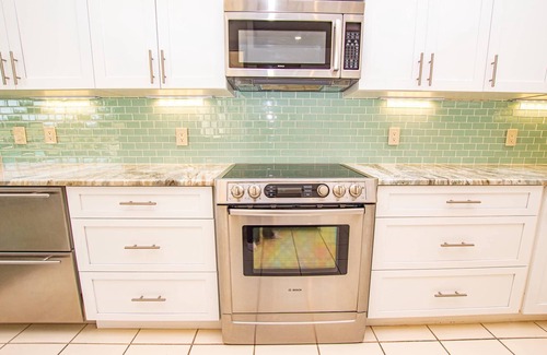 Fairway Village House | Luxury Retreat 5BR Mediterranean Home w/Heated Pool | Steam Room | Golf Views | Spacious Lanai