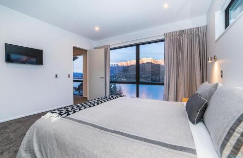 Queenstown House | Luxury Retreat at 5 on The Hill Queenstown