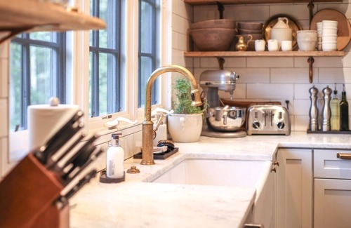 Fishers Hill Cabin | Luxury Retreat in the Shenandoah Valley w/Hot Tub & 6 Passenger ATV