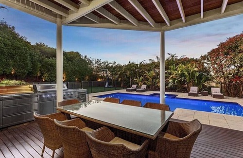 Mount Martha House | Luxury Retreat with Bay Views