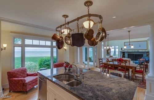 Bluffs of South Haven House | Luxury Retreat with Lake Views, Hot Tub, Fire Pit & Association Pool