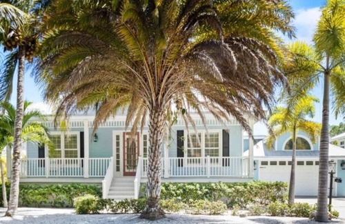 Downtown Boca Grande Historic District House | Luxury Retreats at Boca Grande - Grande Canal
