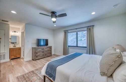 Canyon Lake House | Luxury Riverfront Villa with Firepit & Gameroom!