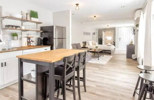 Downtown Gatineau House | Luxury Riverview studio apt. 10min 2 DTWN Ottawa