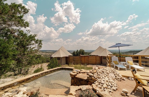 Oatmeal Cabin | Luxury Safari Tent #3 Scenic Hill Country Views- Private Deck/Hot Tub/Pond Pool